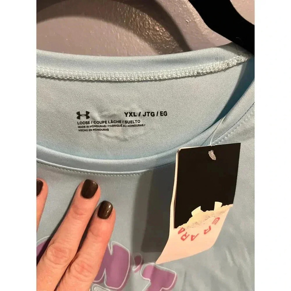 NWT Under Armour Girls Shirt - Extra Large - Picture 3 of 7